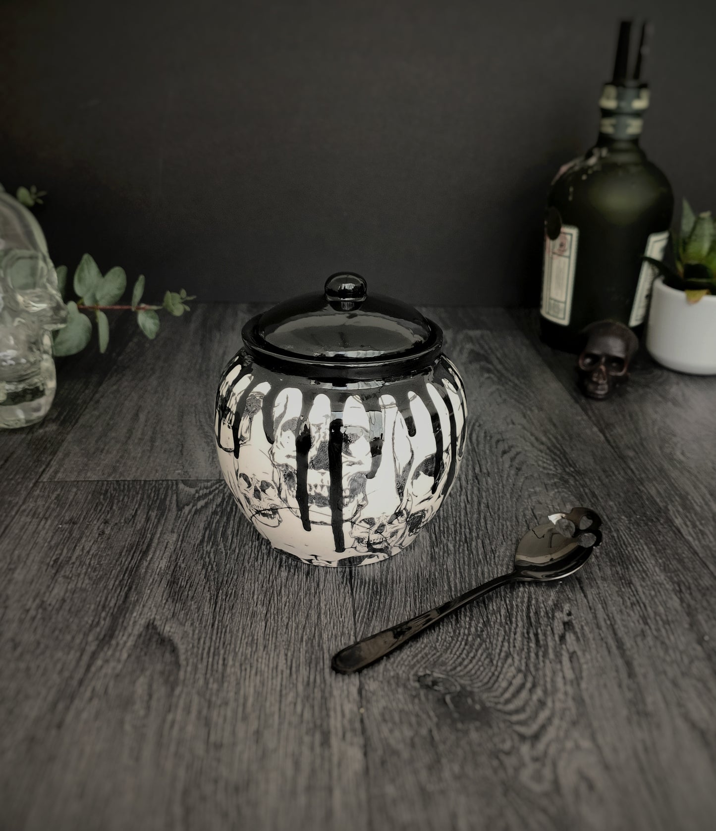 Sugar Pot