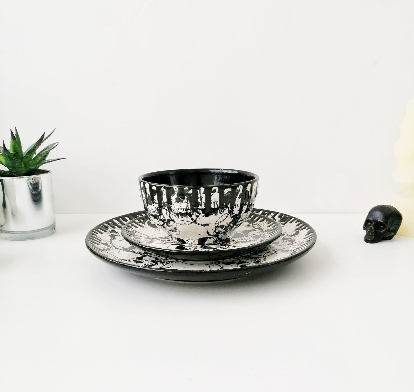 Skull Dinner Set