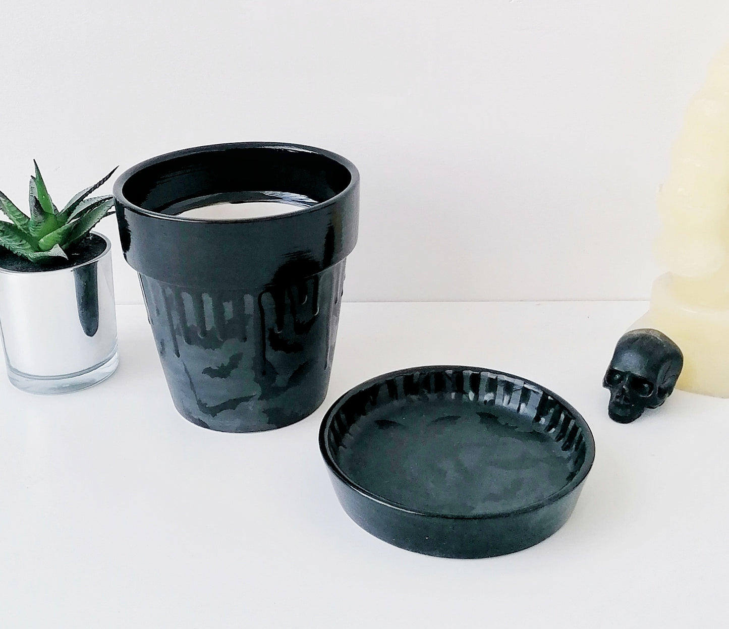 Matte Black Bats Plant Pot (Ready to ship)